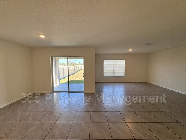 Building Photo - 11505 Timber Grv Ln