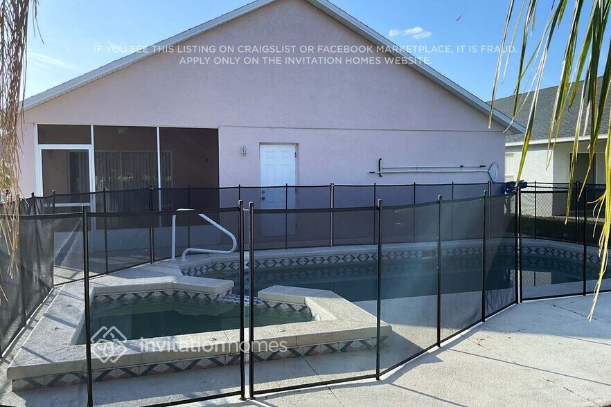 Building Photo - 226 Manoel Ln