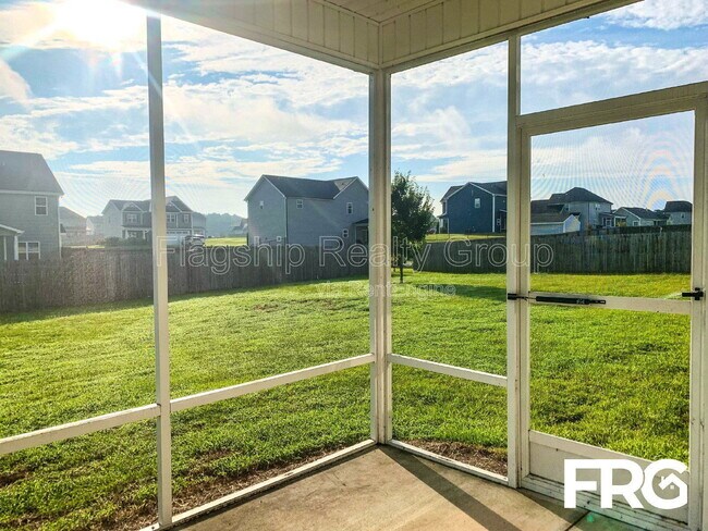 Building Photo - 230 Planters Ridge Dr