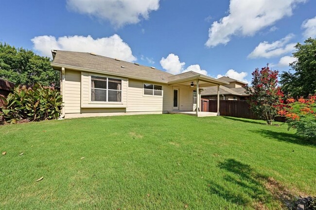 Building Photo - 219 Serene Hollow Ln