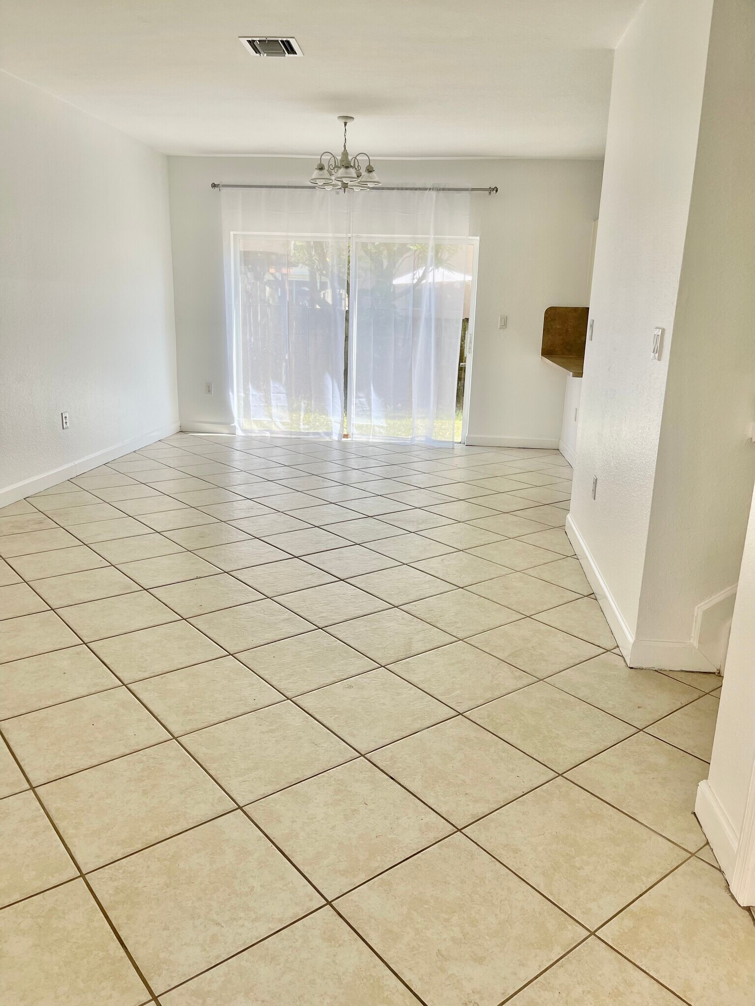 Building Photo - 21477 SW 85th Psge