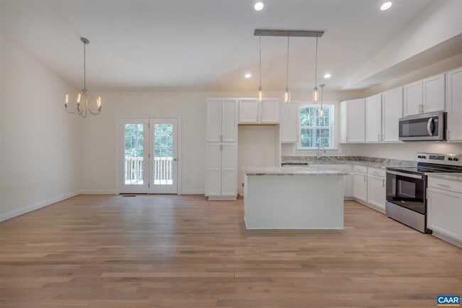 Building Photo - 312 Jonquil Rd