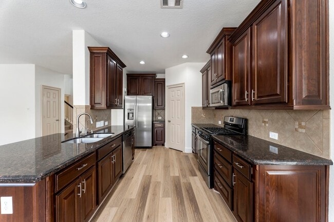 Building Photo - 87 Sagamore Ridge Pl