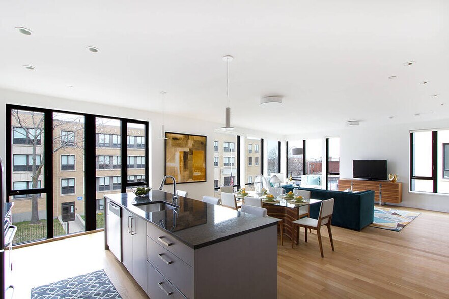 Building Photo - 1500 Tremont St