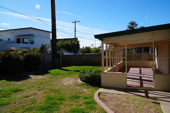 Building Photo - Fantastic Arcadia Neighborhood