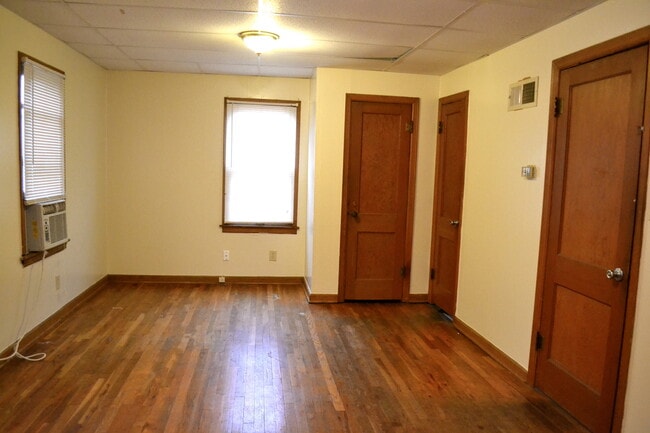 Building Photo - 1640 N Holyoke St