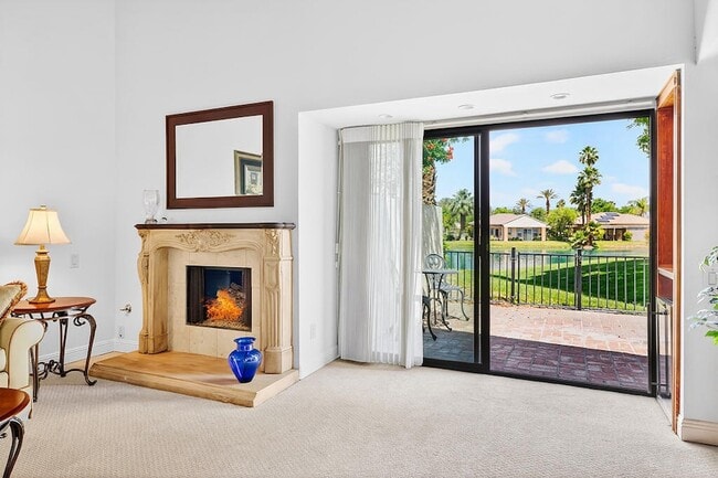 Building Photo - 468 Sunningdale Dr