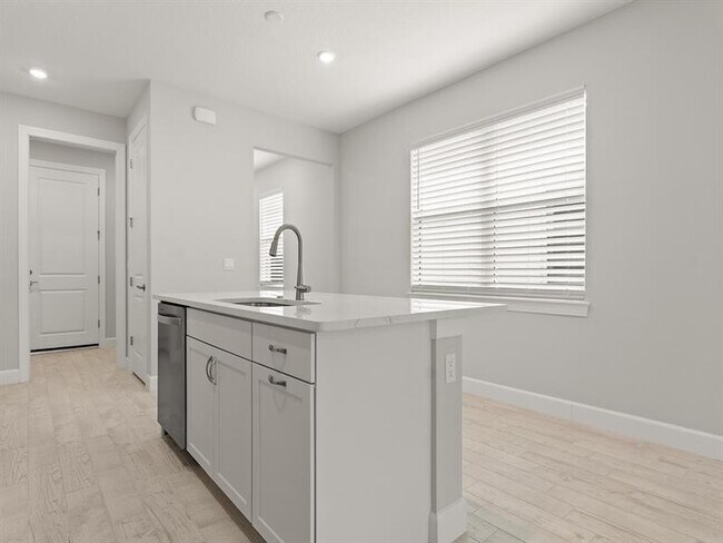 Building Photo - 4501 Nautilus Cir