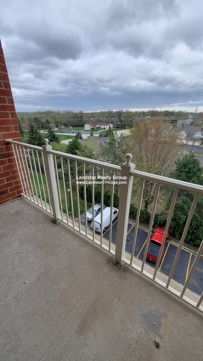 Building Photo - 2 Itasca Rd