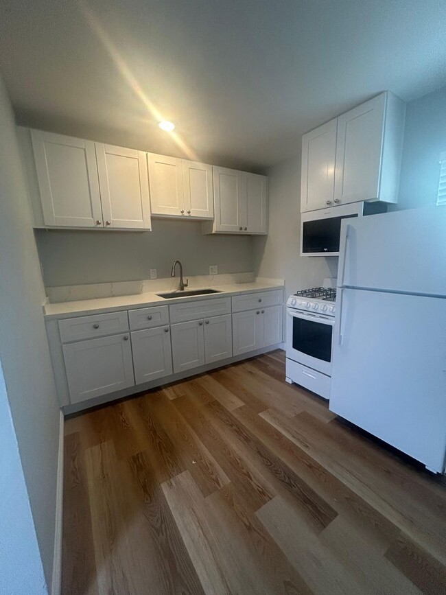 Building Photo - 522 Jefferson Ave