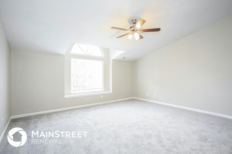 Building Photo - 8360 Sawgrass Dr