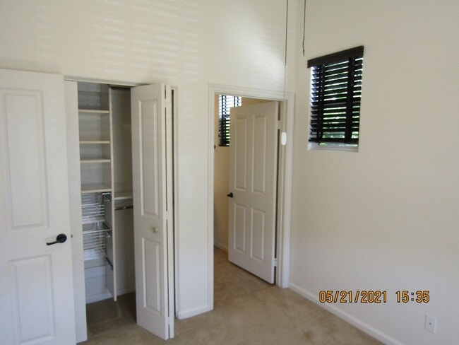 Building Photo - Centrally Located Single Story Home in Traditions