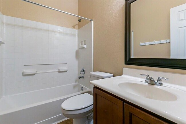 Building Photo - 20114 Brookwood Holw