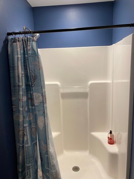 Building Photo - 84 Guinea Rd