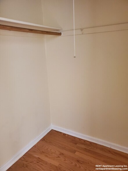 Building Photo - 8504 Waukegan Rd