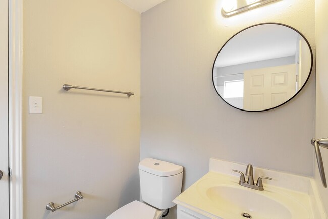 Building Photo - 11802 Alex Ln