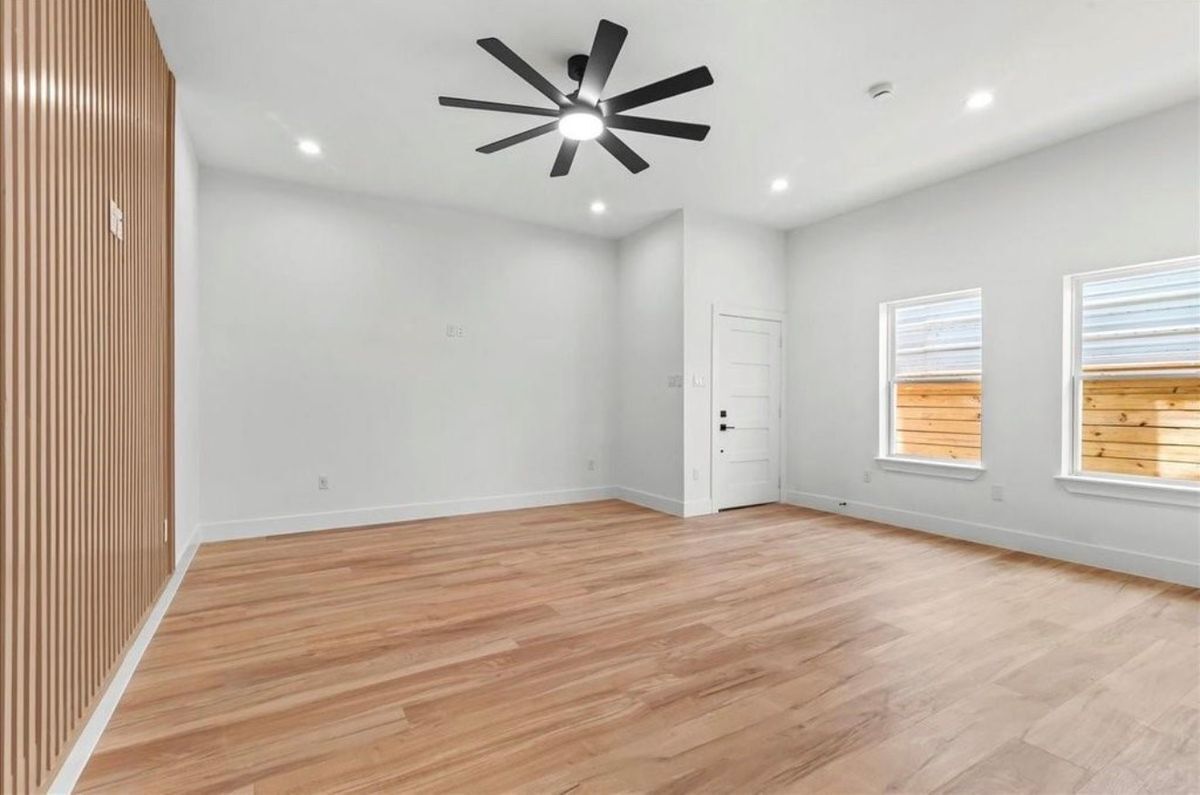 Building Photo - 8323 Observatory St