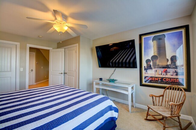 Building Photo - *Seasonal Rental* at Summer Winds 205: 3 Bedroom + Loft on Topsail Island - 3 month lease required