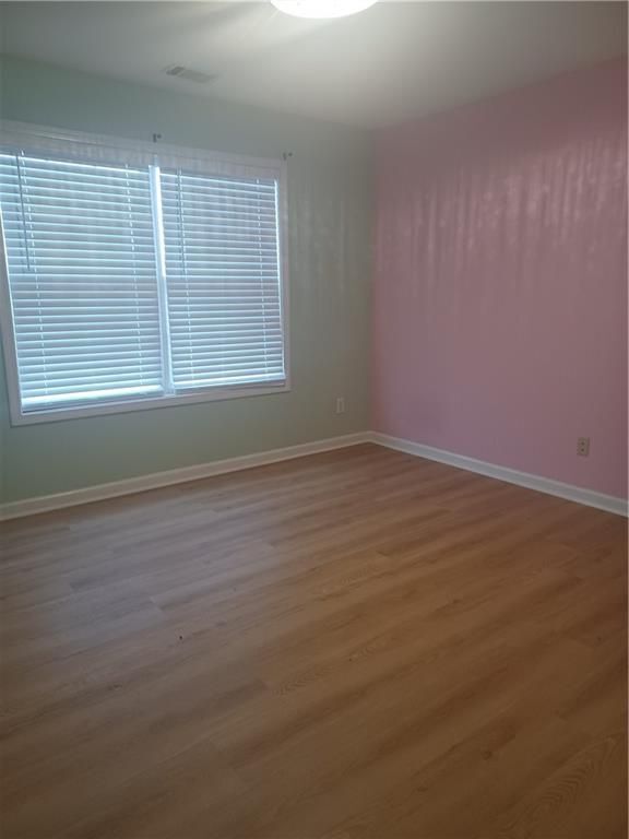 Building Photo - 621 Waterstone Dr SW