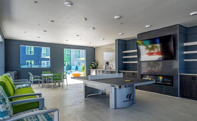 Building Photo - 1659 2nd St