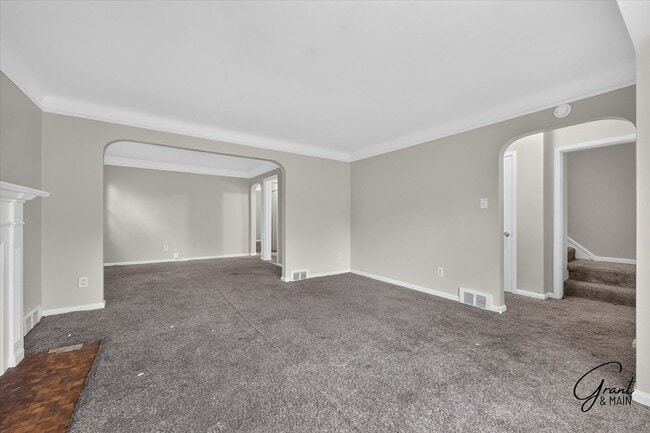 Building Photo - 4 Bedroom Home - $1,550