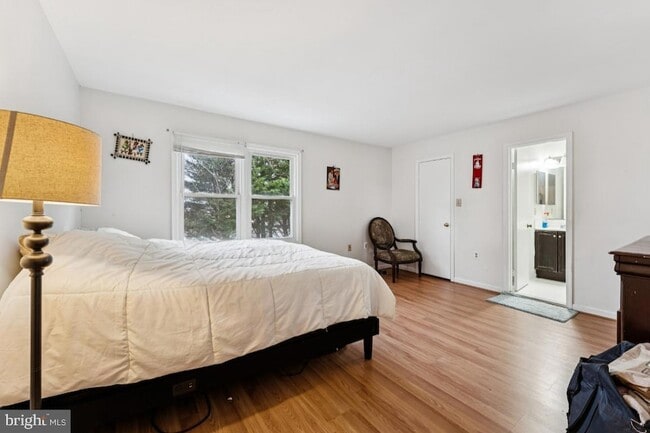 Building Photo - 14430 Bakersfield Ct