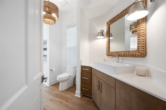 Building Photo - 2377 Golf Brook Dr