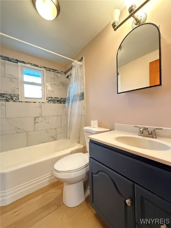 Building Photo - 6 Towerwood Rd