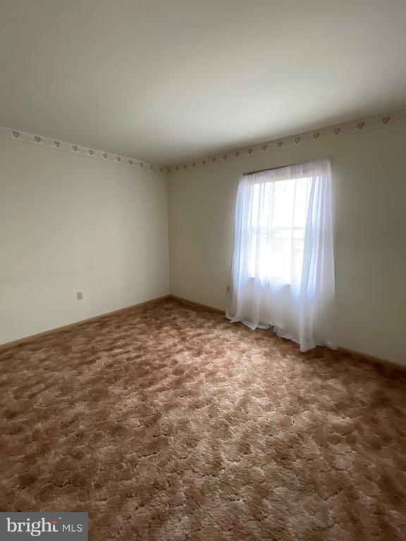 Building Photo - 11 Creeks Edge Rd