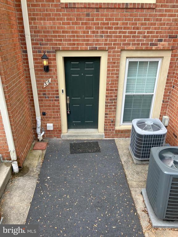 Building Photo - 36 Pennydog Ct