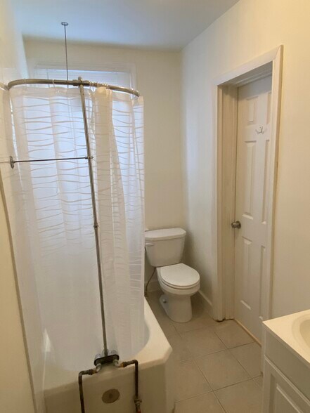 Building Photo - 1929 E Dauphin St