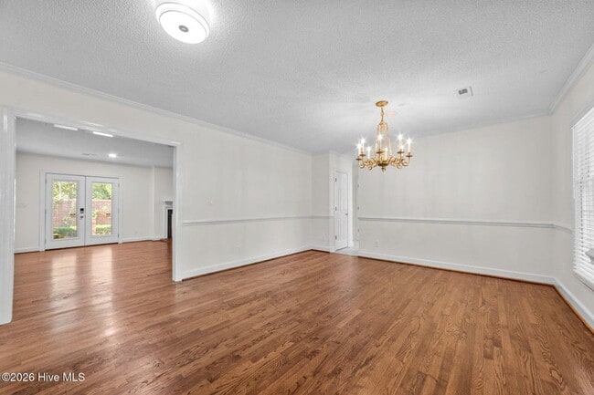 Building Photo - 809 Greenbriar Rd
