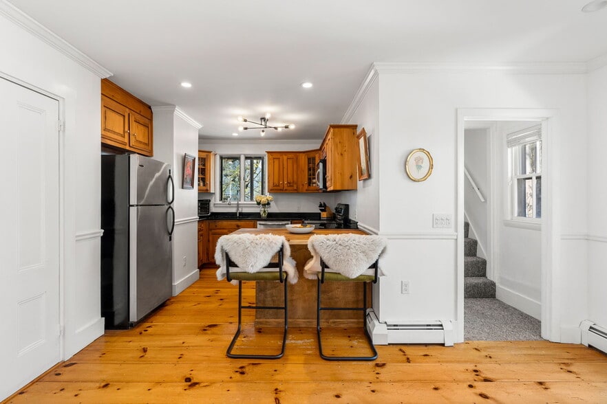 Building Photo - 4 Greenleaf St