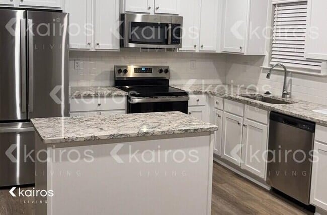 Building Photo - 7273 Foggy River Dr