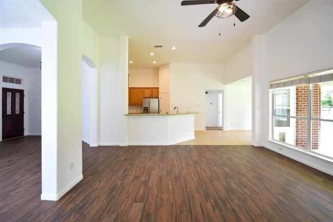 Building Photo - 34 S Rambling Ridge Pl