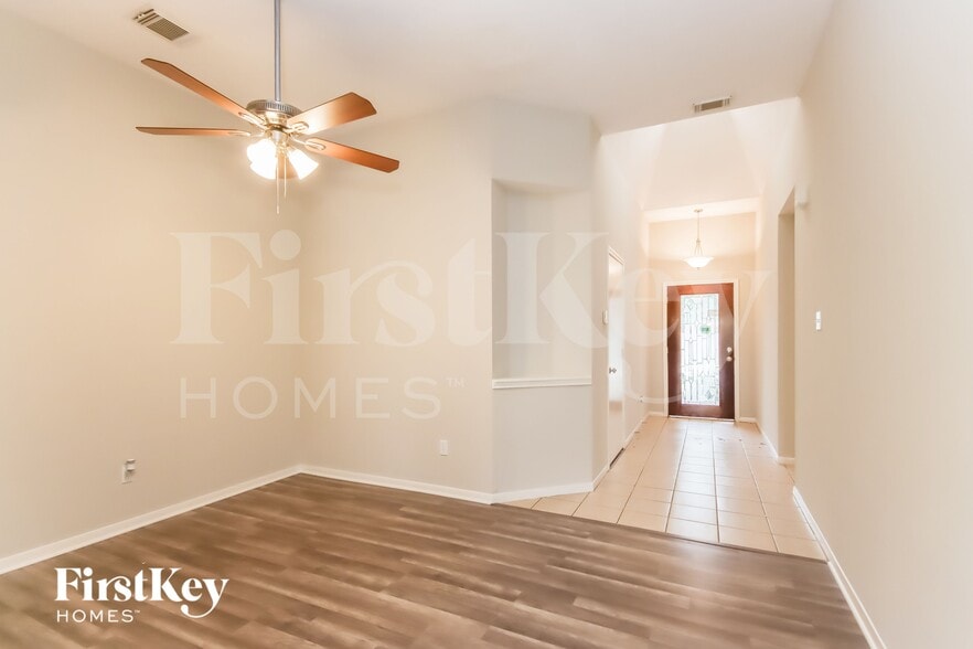 Building Photo - 16310 Great Forest Ct