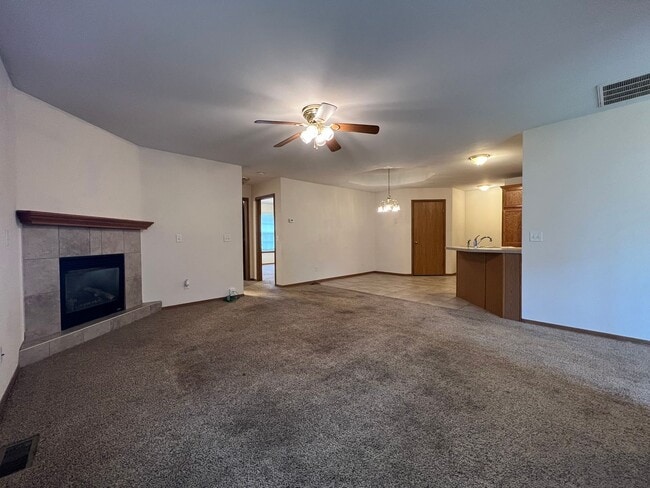 Building Photo - 1267 Pinhook Dr