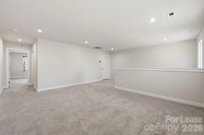 Building Photo - 6425 Cumberland Dr