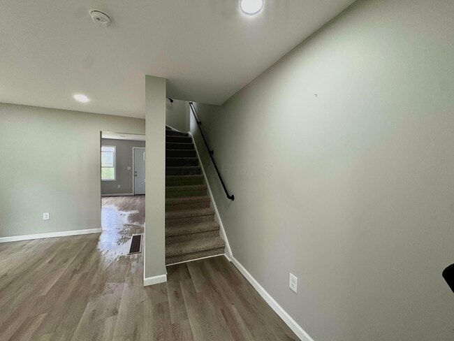 Building Photo - 750 S Harris Ave
