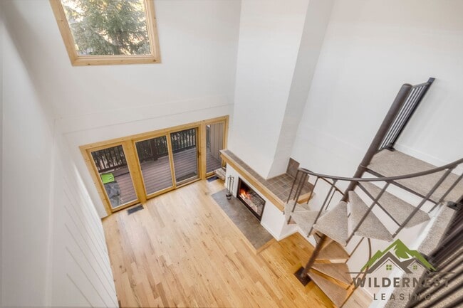 Building Photo - Fully Updated 3 Bedroom/ 3 Bath Peaceful Condo