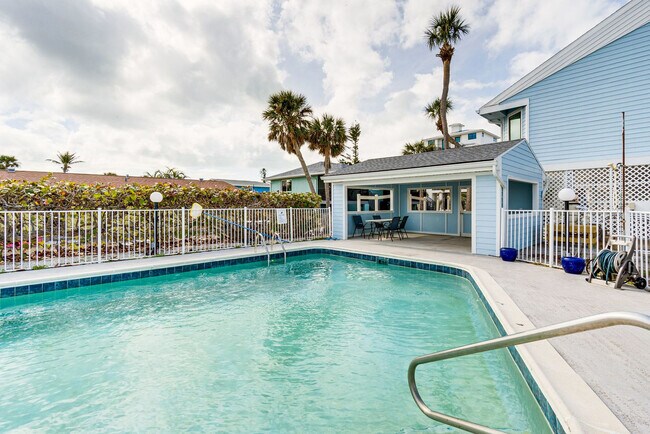 Building Photo - 1745 Gulf Blvd