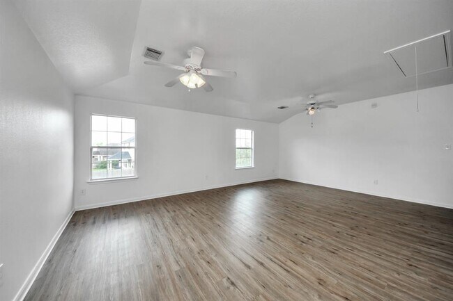 Building Photo - 9638 Brenthaven Springs Ln