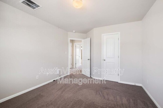 Building Photo - 18007 Malnati Dr