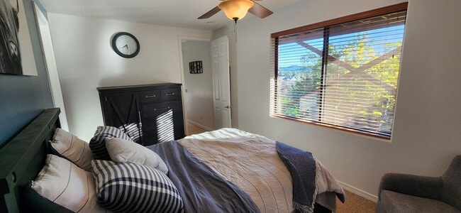 Building Photo - Beautiful Veiws From This Spacious Four Bedroom Home!