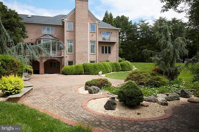Building Photo - 9 Alloway Ct