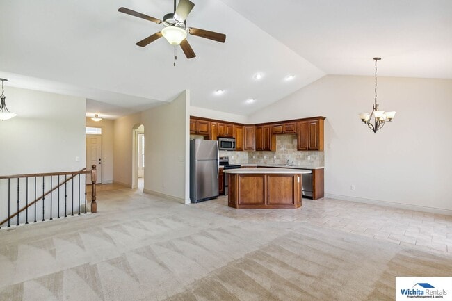 Building Photo - 11602-11604 Summerfield