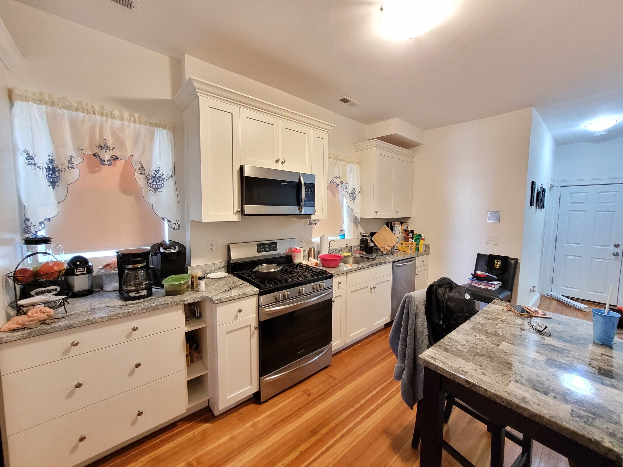 Building Photo - 74 Myrtle St