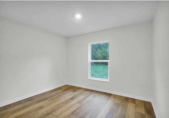 Bedroom 4/Office/Den - 22 Barkley Ln