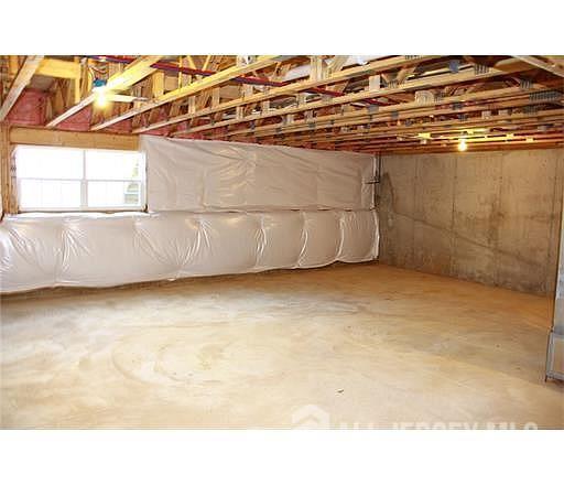 Building Photo - 204 Downey Ln