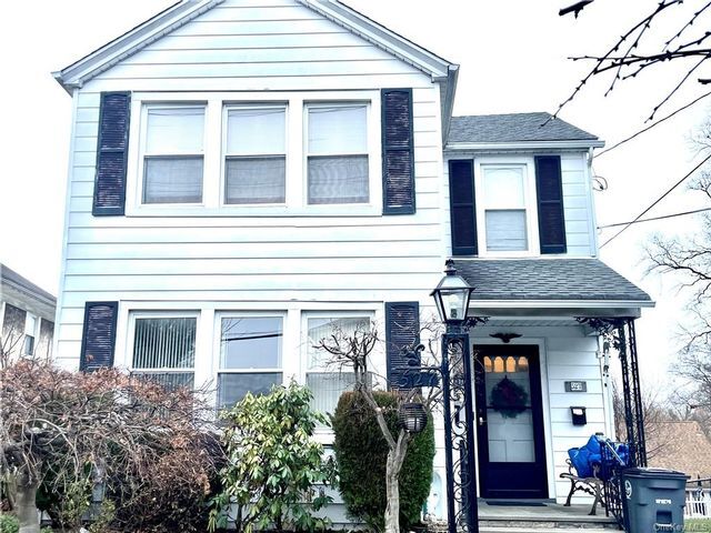 Primary Photo - 527 Second Ave